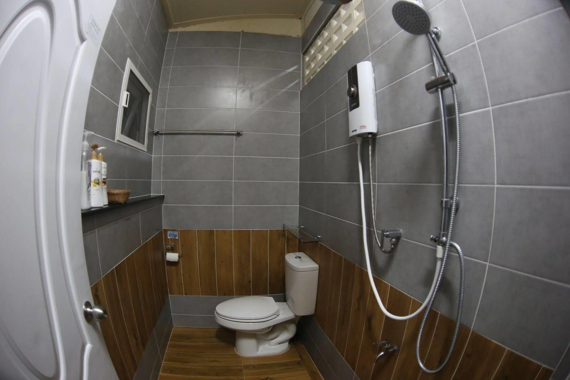 הוסטל צ'יאנג מאי Ashi Poshtel מראה חיצוני תמונה